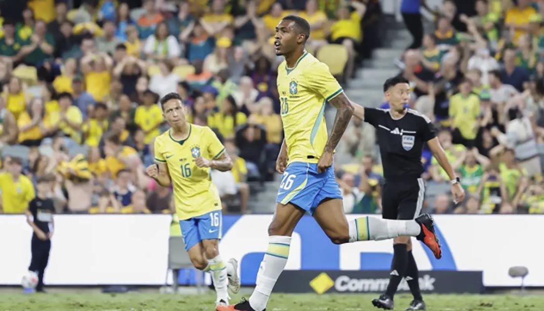 rayan-salva-brasil-no-fim-e-selecao-empata-com-a-australia-em-estreia-apos-a-copa